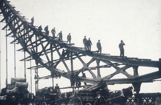 PhotoBridgeConstruction04